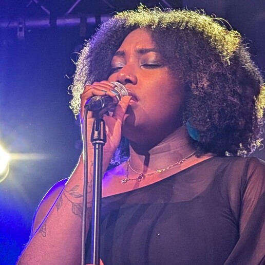 Zangeres Rotterdam  (NL) Ramine Felicia (Soulvolle zang)