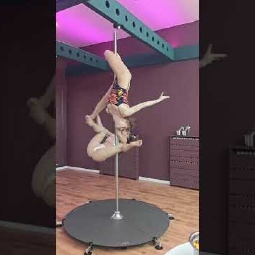 Dancer Zaandam  (NL) Unieke en artistieke paaldansshow met een duo