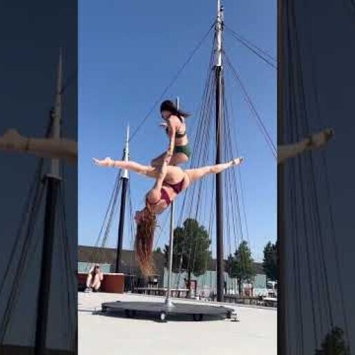 Unieke en artistieke paaldansshow met een duo