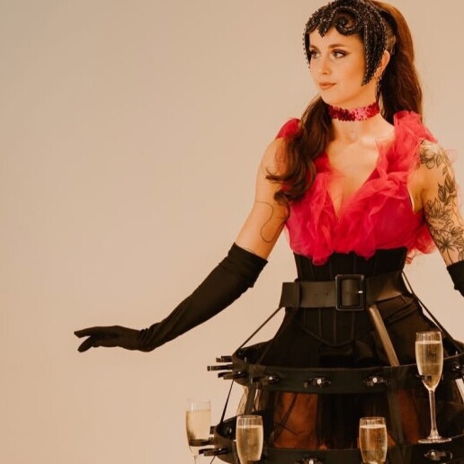 Acrobaat Assebroek  (BE) Champagne dame - Onthaal champagne rok