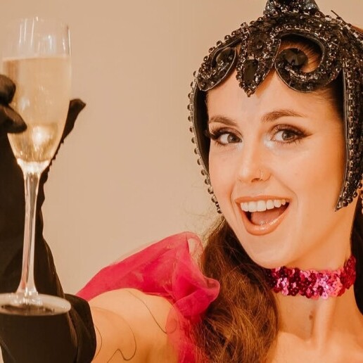 Acrobaat Assebroek  (BE) Champagne dame - Onthaal champagne rok