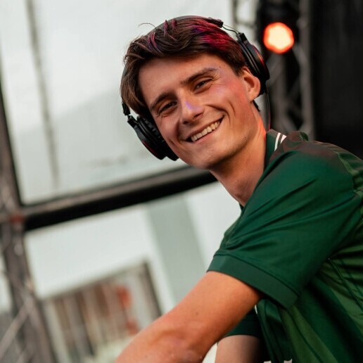 DJ Rotterdam  (NL) DJ Cédric | All-Around DJ