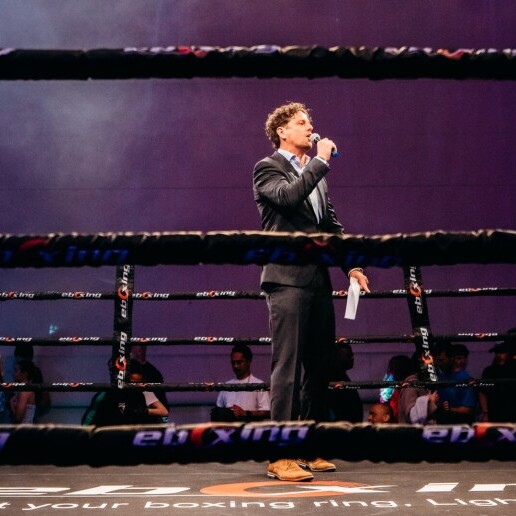 Speaker Leiden  (NL) Ring Announcer Marek Debicki