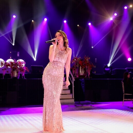 Singer (female) Heerlen  (NL) Wedding Singer Linda of Linda – Wedding Singer