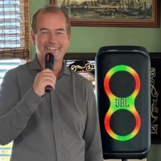 Sport/Spel Barendrecht  (NL) Leon van der Wilk – Quizmaster