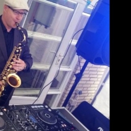 DJ-Sax Robert