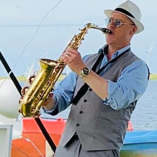 Reception Saxophonist Robert Lamme