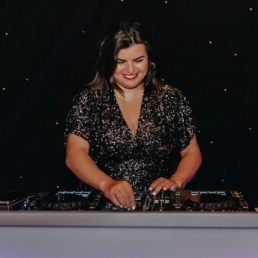 Vrouwelijke DJ - Zakelijk event