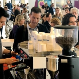 Barista bij uw stand