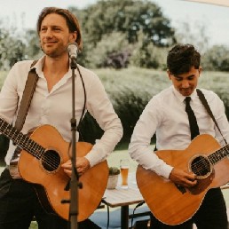 Band Arnhem  (NL) Gitaar duo The Acoustics (akoestisch)