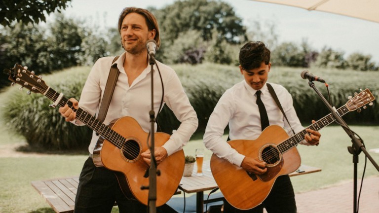 Gitaar duo The Acoustics (akoestisch)