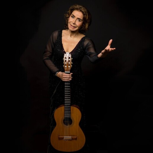 Singer (female) Den Haag  (NL) Fado Singer Nicole