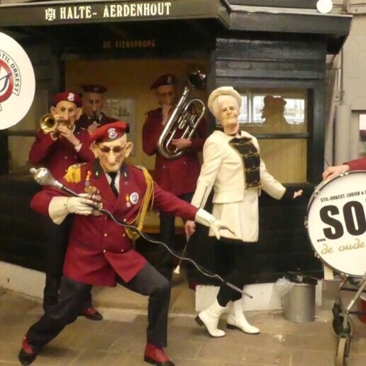 Orchestra Santpoort-noord  (NL) silent orchestra "Soloists, The Old Glory"