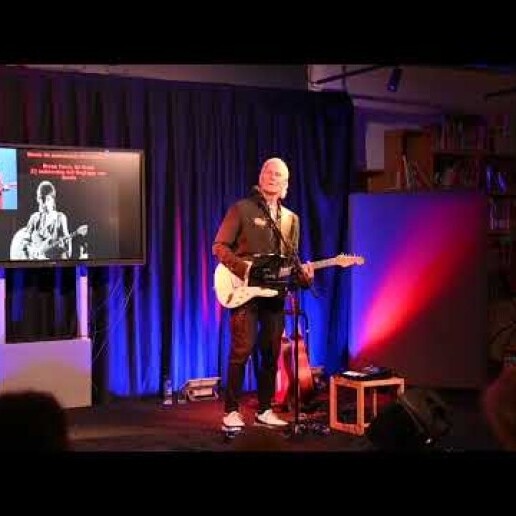 Band Den Haag  (NL) Theatervoorstelling 'Bowie Wie' in het David Bowie Theatre