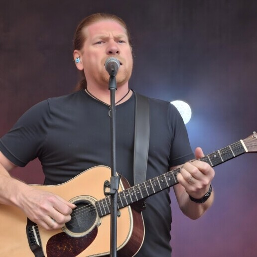 Singer (male) Boxtel  (NL) Maarten's Acoustic Jukebox LIVE