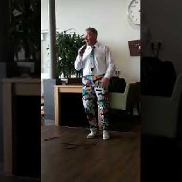 Show voor de Zorg-Solo Zorgentertainment