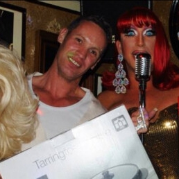 Drag Queen Bingo DeeDee - zakelijk