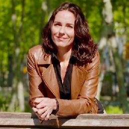 Spreker Son  (NL) Rust in je hoofd mbv je ademhaling