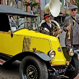 Band Koog aan de Zaan  (NL) Bob' s Jazzband roaring twenties party