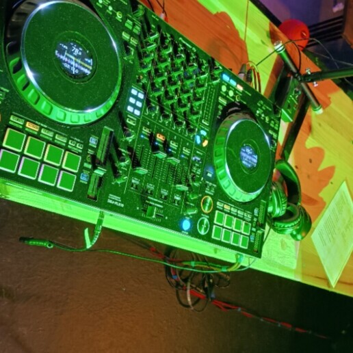 DJ Aarschot  (BE) DJ-MC enkel controller+pc pakket.