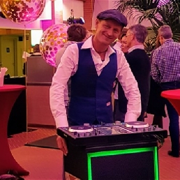 DJ Arnhem  (NL) De Mobiele DJ (zonder stekkers!)