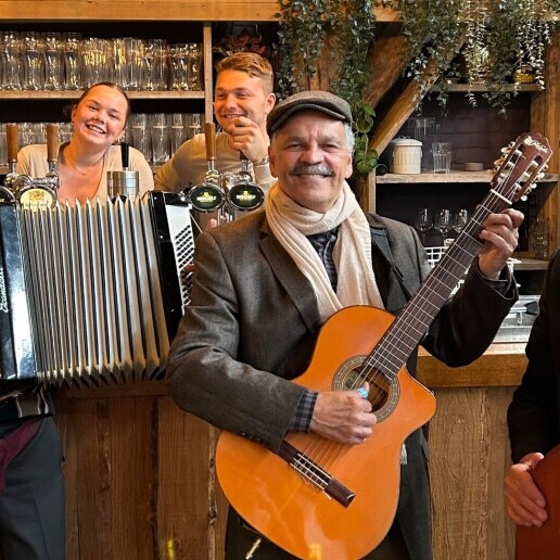 Band Arnhem  (NL) Cafe Bellevue - Akoestisch Trio