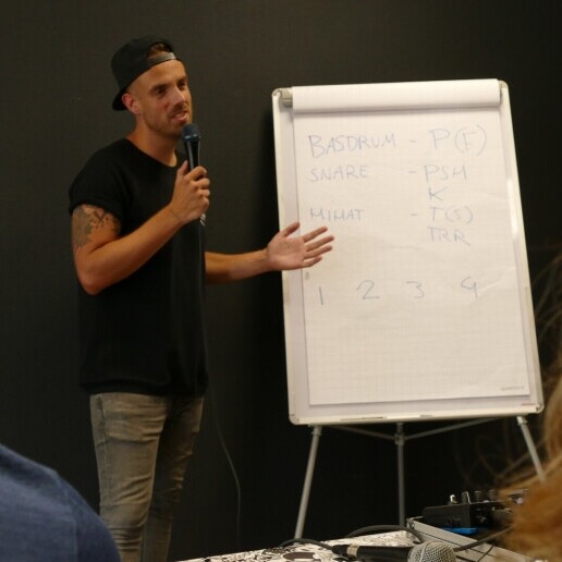 Trainer/Workshop Mill  (NL) 4XM Beatbox Workshop
