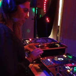 DJ LAURAJAE