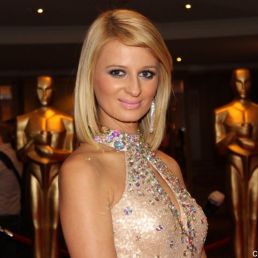 Animatie Losser  (NL) Paris Hilton lookalike