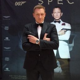 Daniel Craig