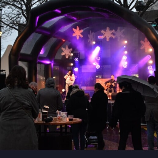 Singer (female) Breda  (NL) Christmas duo Maral & Daan | Christmas duo