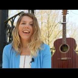 Ceremony wedding singer with guitar