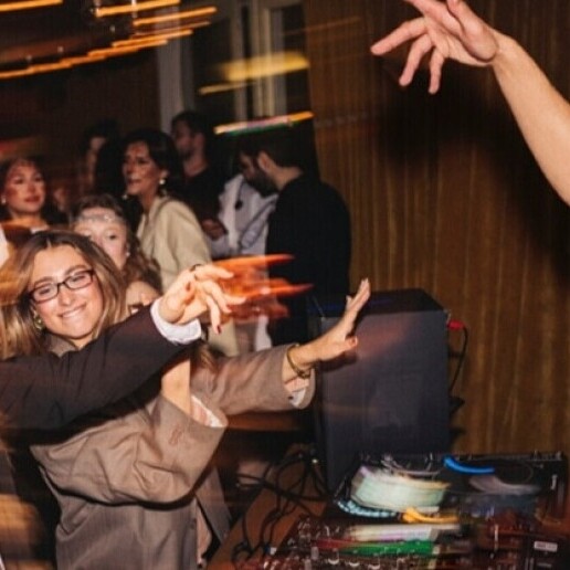 DJ Amsterdam  (NL) DJ MAGIC MIKE (Wedding/Company Party)