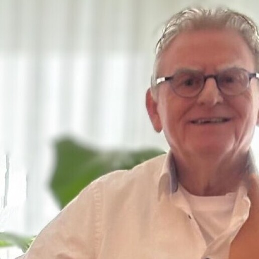 Singer (male) Nieuwegein  (NL) Singer-guitarist Hans, Vintage Jazz-Swing