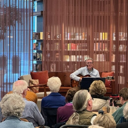 Singer (male) Nieuwegein  (NL) Hans, The Nostalgic Song Singer