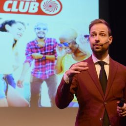 Maarten Tuit dagvoorzitter & presentator