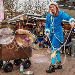 Kindervoorstelling Aalsmeer  (NL) Straattheater met Kerstelf