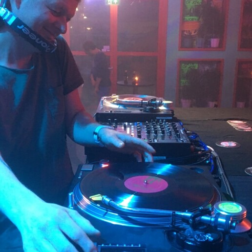 DJ Amersfoort  (NL) Dance2Vinyl