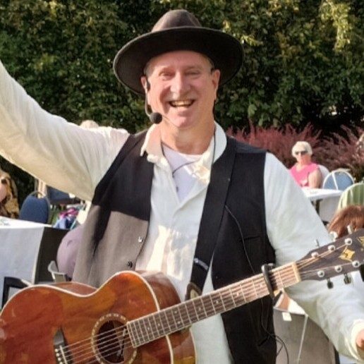 Muzikant overig Breda  (NL) Optreden bij zorgcentra Liedjesman Frank