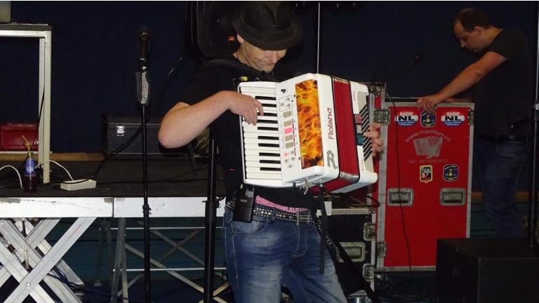 Accordionist Roy Otters