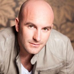 Singer (male) Eindhoven  (NL) Dean Saunders