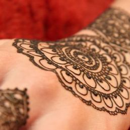 Henna Tattoo Artist