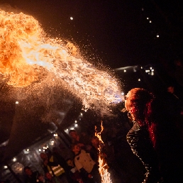 Stunt show Sint Willebrord  (NL) Lady of Fire | Fire spitter | Satyra