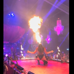 Stuntshow Sint Willebrord  (NL) Danseres met Vuur | Vuurspuwen | Satyra