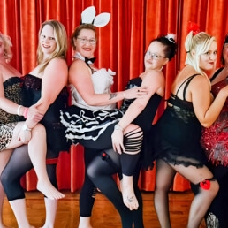 Burlesque workshop met kleding!