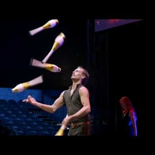Juggler Arnhem  (NL) Worldclass juggler Toby Walker