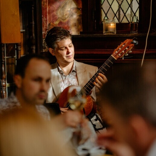 Gitarist Sint Pancras  (NL) Akoestische gitarist - Martijn Buijnsters