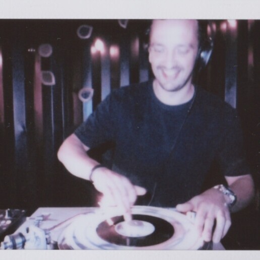 DJ Schagen  (NL) DJ on 'Vintage vinyl