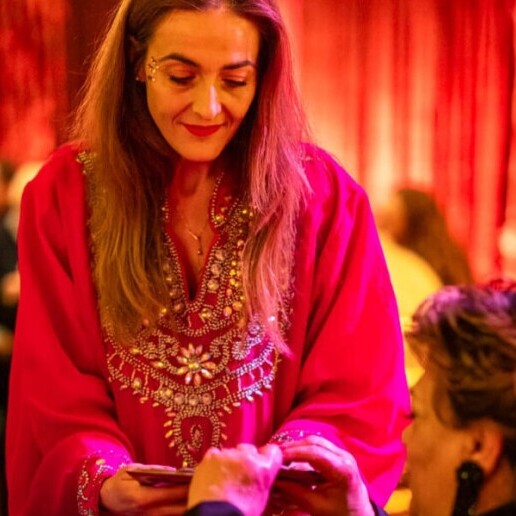 Fortune teller Lelystad  (NL) Wandering fortune teller Corina