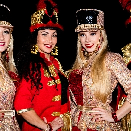 Circus Meisjes,